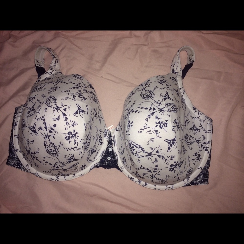 Lane Bryant Lightly lined, full coverage bra
